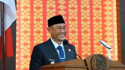 Rapat Paripurna DPRD Kota Lubuk Linggau Mendengarkan Pemaparan Visi Misi Wako Rachmat Hidayat