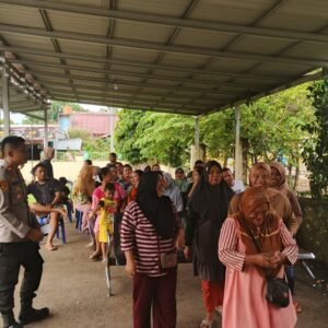 Polsek Muara Beliti Bersama Bulog Gelar Gerakan Pangan Murah, Sediakan 11 Ton Beras Untuk Warga