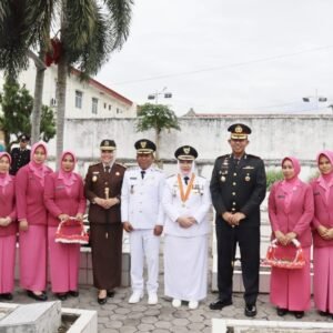 Peringati Hari Pahlawan, Kapolres Musi Rawas dan Forkompinda Ziarah ke Taman Makam Pahlawan